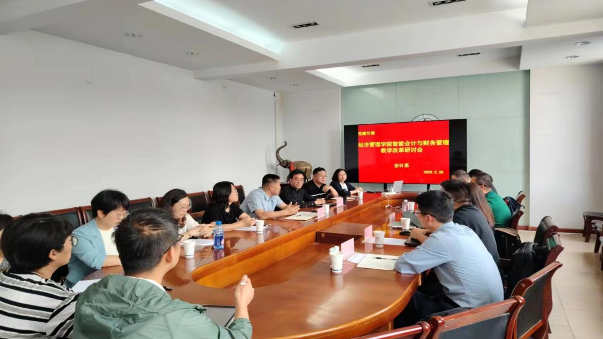 如何通过企业税务筹划合法降低税负？